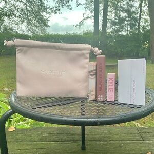 Kylie Cosmetics 5Pc Makeup & Pouch Set NEW